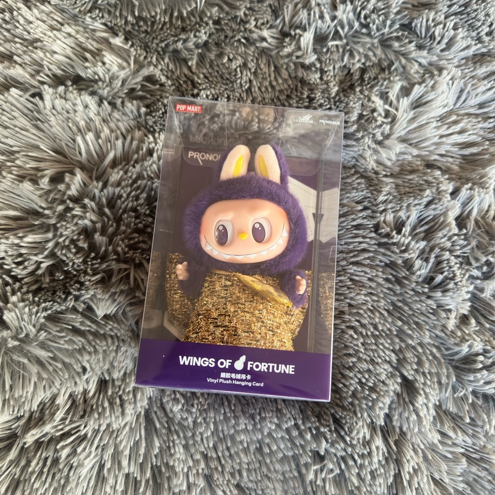 LABUBU X PRONOUNCE - WINGS OF FORTUNE Vinyl Plush Hanging Card